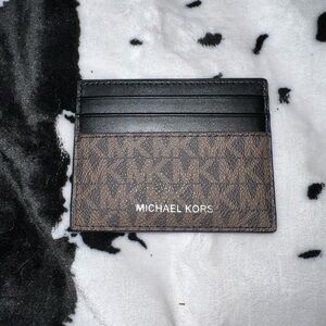 💜Final price💜NWOT Michael Kors Black and Brown Card Holder